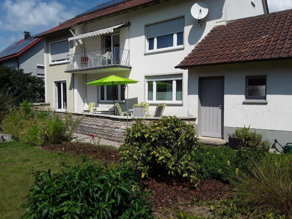 Freundliche Ferienwohnung mit großer Terasse Aichstetten Exterior foto